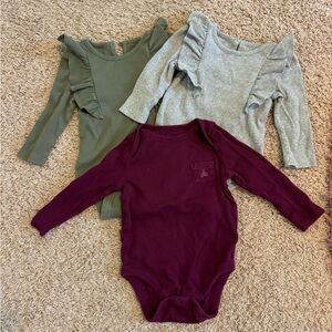 Baby Gap girl long sleeve onesie bodysuit